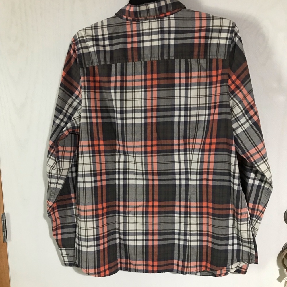 The Northface shirt size XL multicolor plaid flannel with roll tab sleeves - Picture 5 of 10